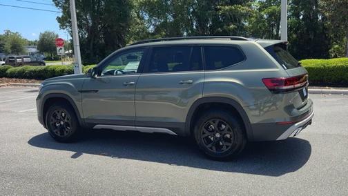 2025 Volkswagen Atlas 2.0T Peak Edition
