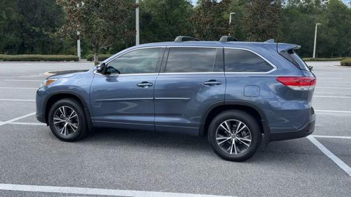 2018 Toyota Highlander LE