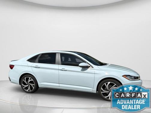 Monument Gray 2025 Volkswagen Jetta SEL
