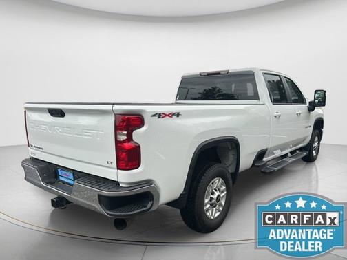 Summit White 2025 Chevrolet Silverado 2500 LT