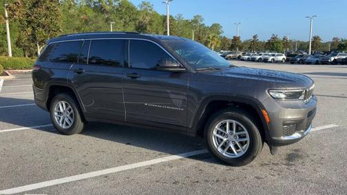 2022 Jeep Grand Cherokee L Laredo