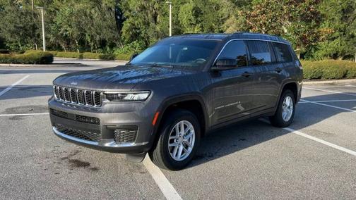 2022 Jeep Grand Cherokee L Laredo
