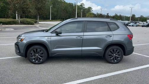 2022 Volkswagen Taos S