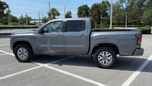 2023 Nissan Frontier SV