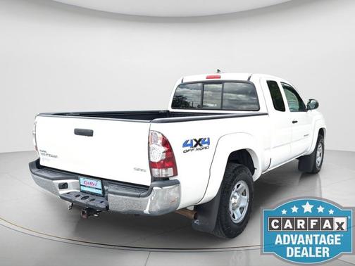 White 2014 Toyota Tacoma Base