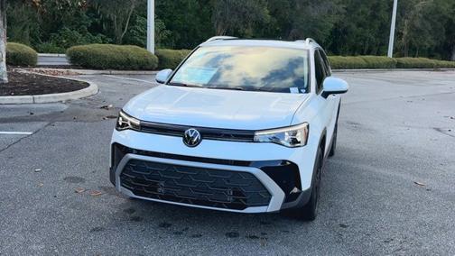 2025 Volkswagen Taos SE