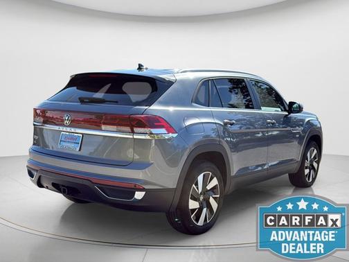 2025 Volkswagen Atlas Cross Sport 2.0T SE w/Technology