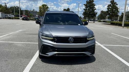 2022 Volkswagen Tiguan SE R-Line Black
