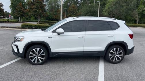 2023 Volkswagen Taos SE