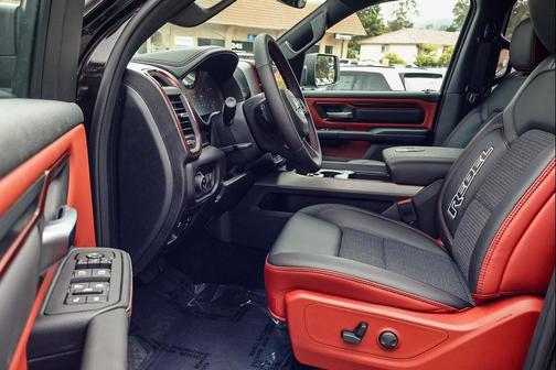 Diamond Black Crystal Pearlcoat 2026 RAM 1500 Rebel