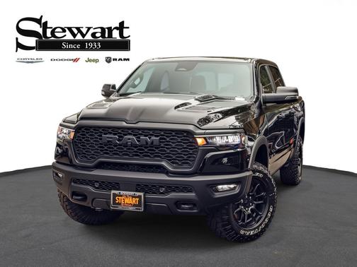 Diamond Black Crystal Pearlcoat 2026 RAM 1500 Rebel