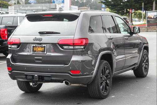 2021 Jeep Grand Cherokee Laredo