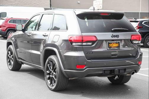 2021 Jeep Grand Cherokee Laredo