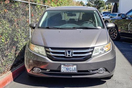 Modern Steel Metallic 2016 Honda Odyssey Touring