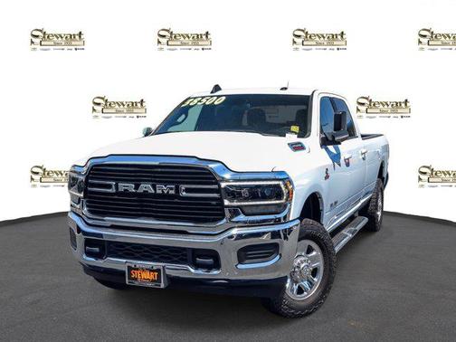 Bright White Clearcoat 2021 RAM 2500 Big Horn Crew Cab 4x4 8' Box