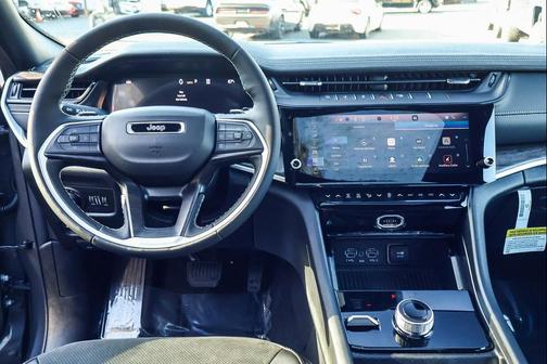 2026 Jeep Grand Cherokee Altitude