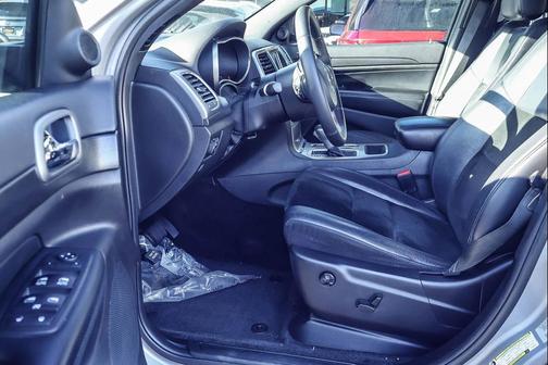 2017 Jeep Grand Cherokee Altitude