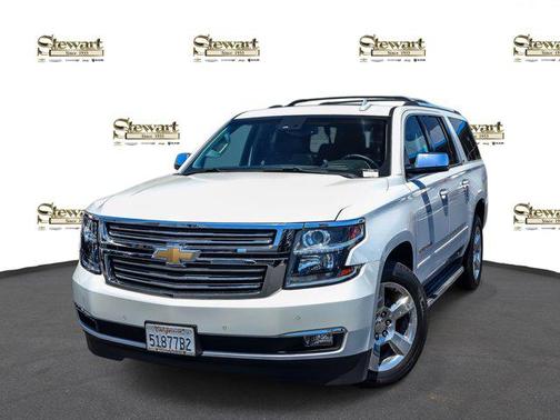 Iridescent Pearl Tricoat 2016 Chevrolet Suburban LTZ