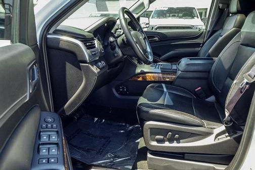 Iridescent Pearl Tricoat 2016 Chevrolet Suburban LTZ