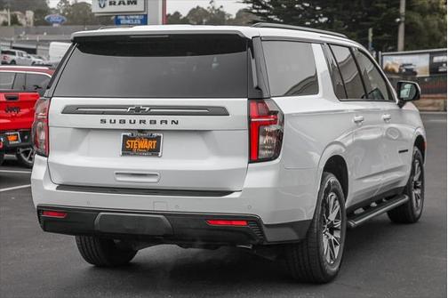 2021 Chevrolet Suburban 4WD Z71