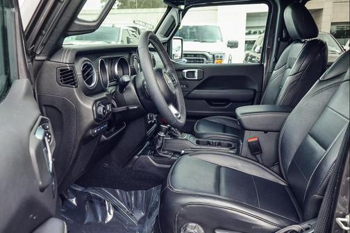 Black Clearcoat 2023 Jeep Wrangler 4xe Sahara