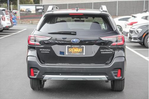 2022 Subaru Outback Touring XT