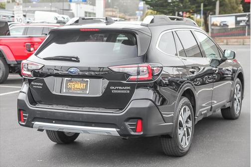 2022 Subaru Outback Touring XT