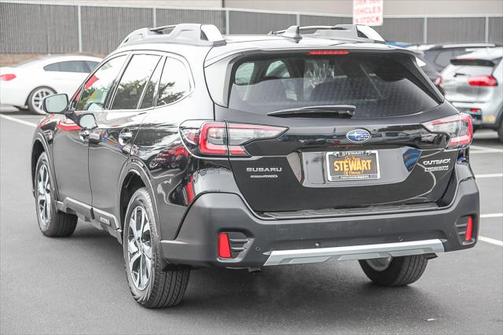 2022 Subaru Outback Touring XT