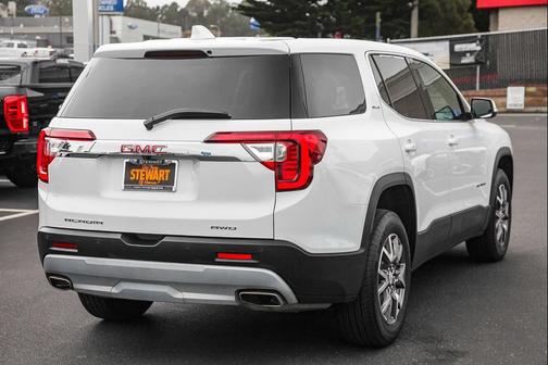 2022 GMC Acadia AWD SLE