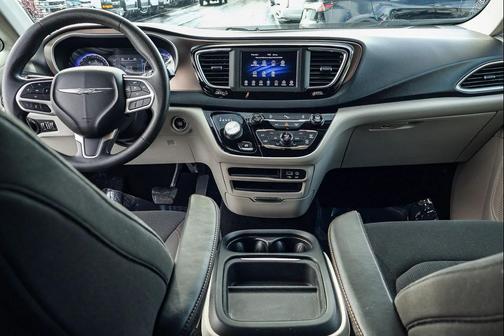 2018 Chrysler Pacifica Touring Plus