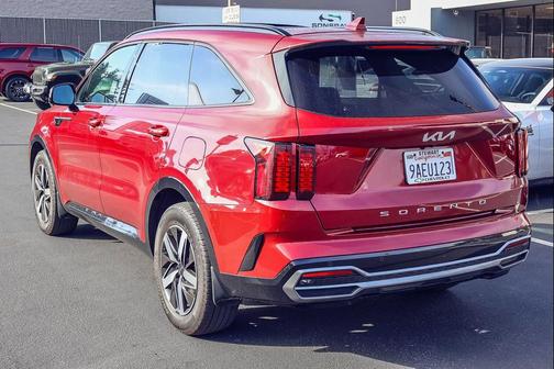 2022 Kia Sorento S