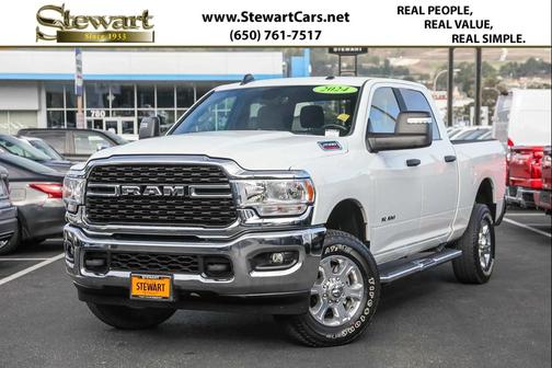 2024 RAM 2500 Big Horn Crew Cab 4x4 6'4' Box