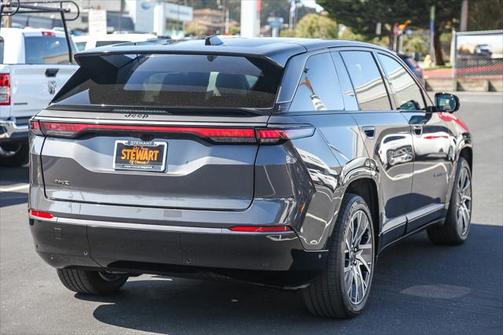 2025 Jeep Wagoneer S Limited