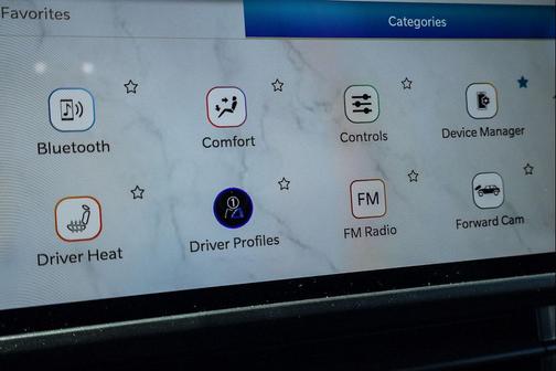 Bright White Clearcoat 2026 Jeep Wrangler 4-Door Sahara 4x4