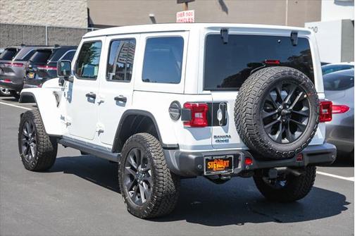 2025 Jeep Wrangler 4xe Base