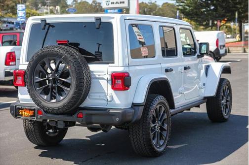 2025 Jeep Wrangler 4xe Base
