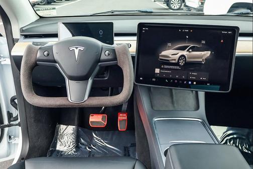 Pearl White Multi-Coat 2023 Tesla Model Y Long Range Dual Motor All-Wheel Drive