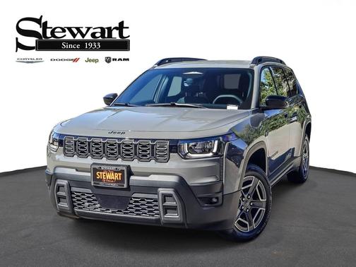 Sting-Gray Clearcoat 2026 Jeep Cherokee Laredo