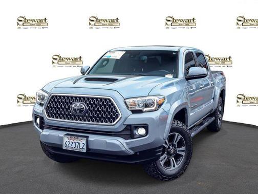 Cement 2018 Toyota Tacoma TRD Sport