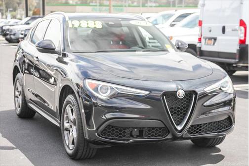 2021 Alfa Romeo Stelvio Base