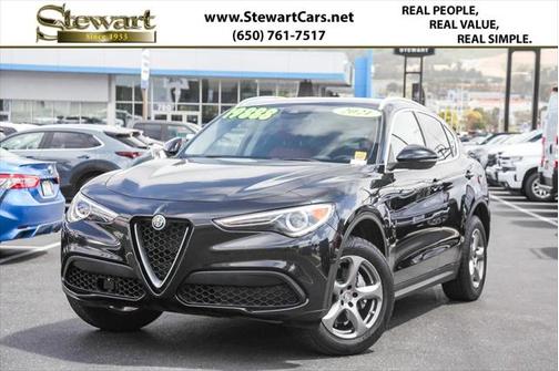 2021 Alfa Romeo Stelvio Base
