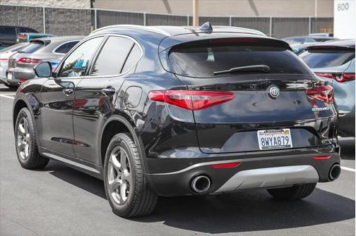 2021 Alfa Romeo Stelvio Base