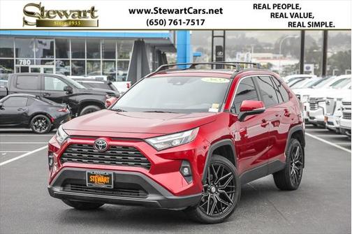 2022 Toyota RAV4 XLE Premium