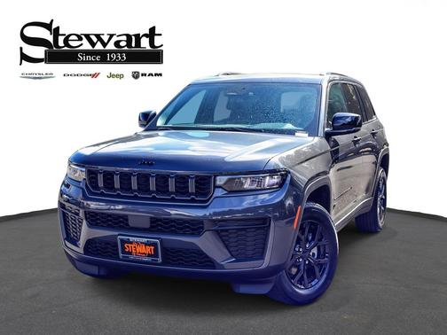 Baltic Gray Metallic Clearcoat 2026 Jeep Grand Cherokee Altitude