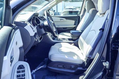 Black Granite Metallic 2009 Chevrolet Traverse LTZ