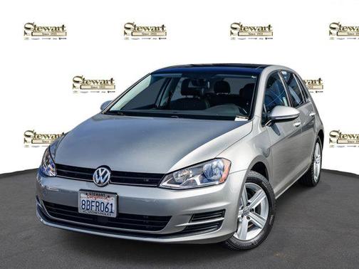 Tungsten Silver Metallic 2017 Volkswagen Golf TSI S 4-Door