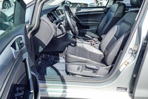 Tungsten Silver Metallic 2017 Volkswagen Golf TSI S 4-Door