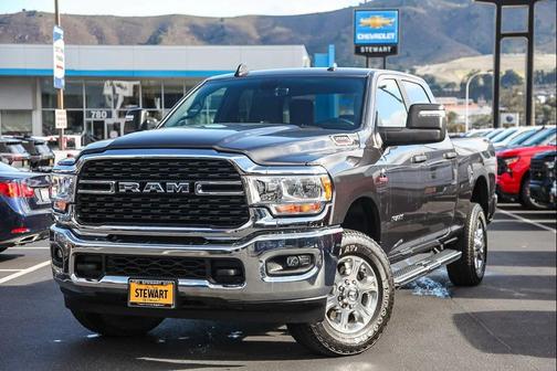 2024 RAM 2500 Big Horn Crew Cab 4x4 6'4' Box