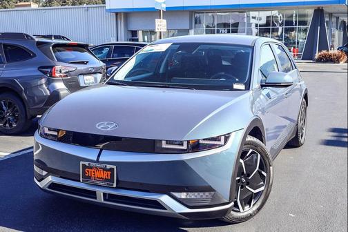 2024 Hyundai IONIQ 5 SEL