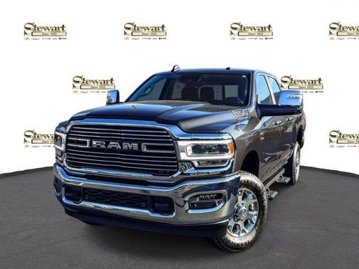 Granite Crystal Metallic Clearcoat 2024 RAM 3500 Laramie Crew Cab 4x4 6'4' Box